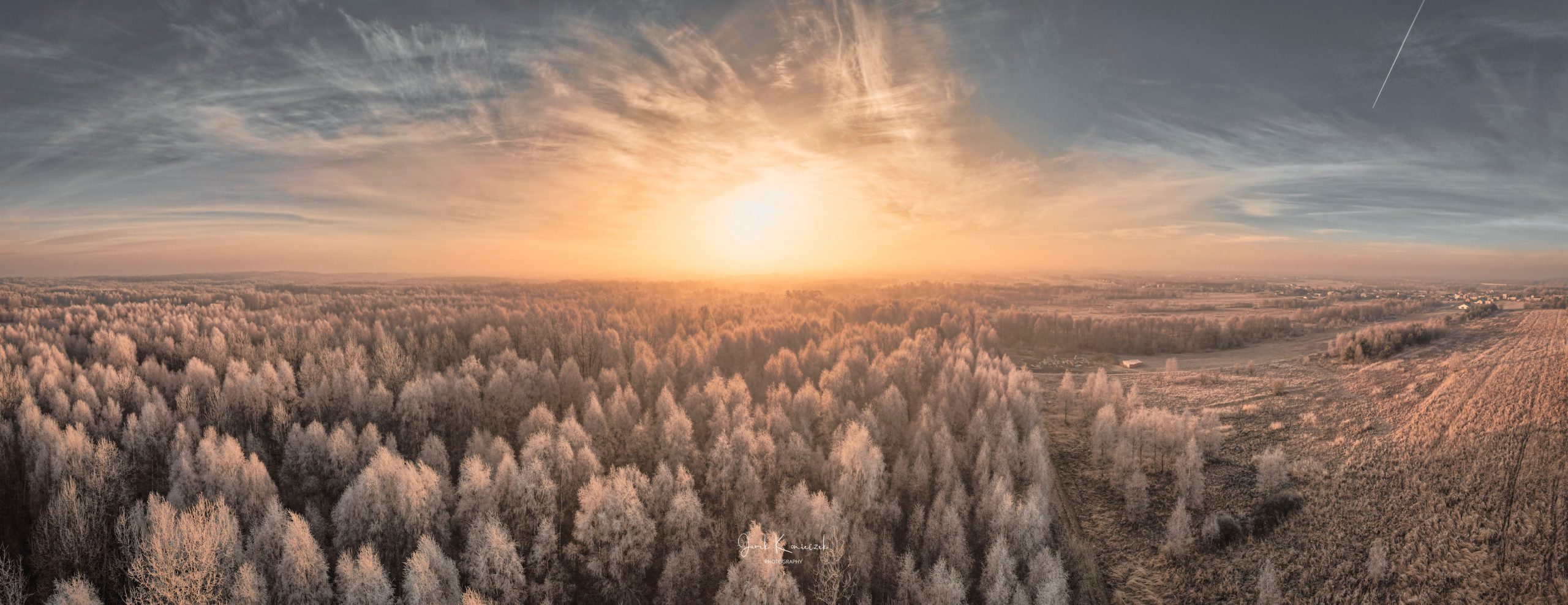 wschod słonca zimą zdjęcie z drona da studio production